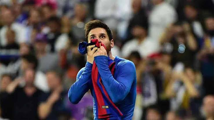 Messi celebrating his goal against Real Madrid/ SPORT