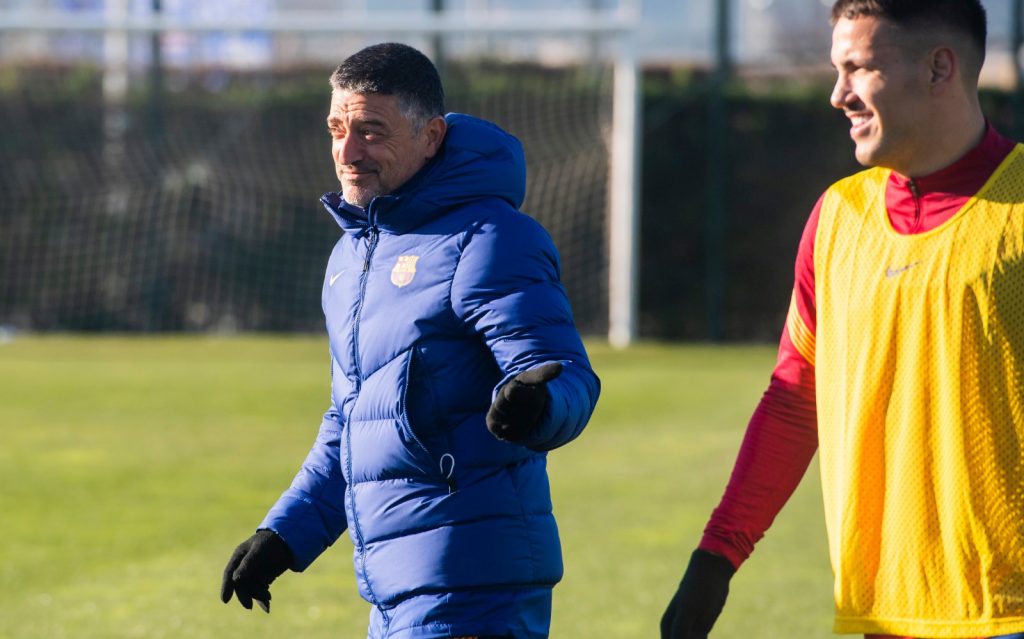 Garcia Pimienta directing a training / FC Barcelona