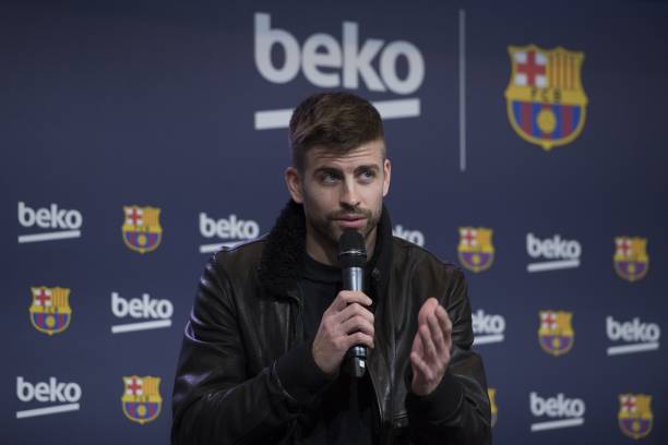 BARCELONA, SPAIN - FEBRUARY 15: Gerard Pique makes a speech during a press presentation of a sponsorship agreement between Barcelona FC and Beko at Camp Nou Auditorium 1899 in Barcelona, Spain on February 15, 2018. (Photo by Lola Bou/Anadolu Agency/Getty Images)
