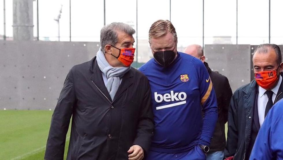 Joan Laporta and Ronald Koeman, at Barça's training session last Monday (Source: Instagram/FC Barcelona)