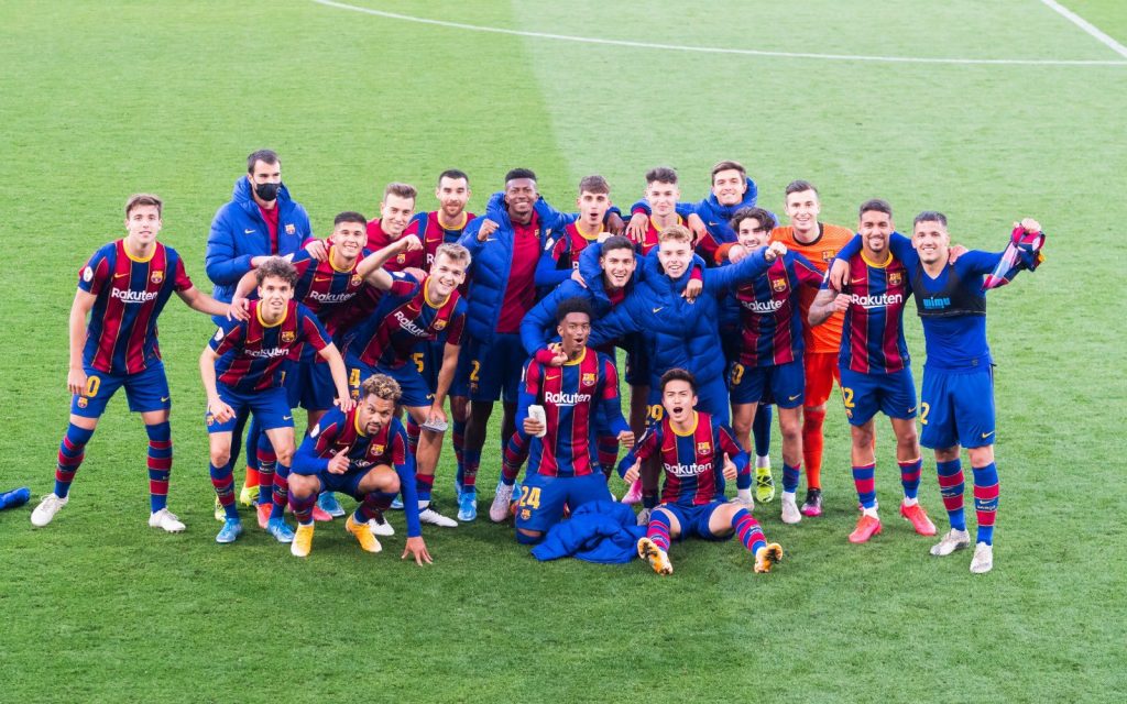 The team celebrates their qualifying / FC Barcelona B on Twitter