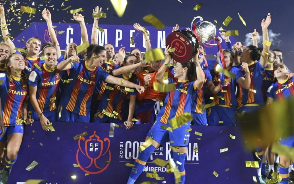 FC Barcelona femeni team celebrating after winning the copa de la reina/ FC BARCELONA WEBSITE