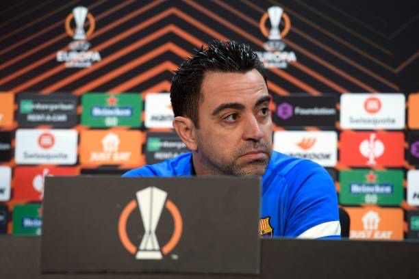 Xavi Hernández during the press conference ahead of the Europa League game against Eintracht Frankfurt / JOSEP LAGO / AFP VIA GETTY IMAGES