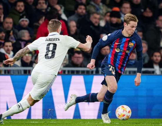 Frenkie de Jong dribbling past Toni Kroos in the Copa del Rey semi-final clash against Real Madrid/ Sara Gordon- F C BARCELONA