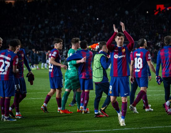 Barcelone celebrating there win over Napoli / Getty Images