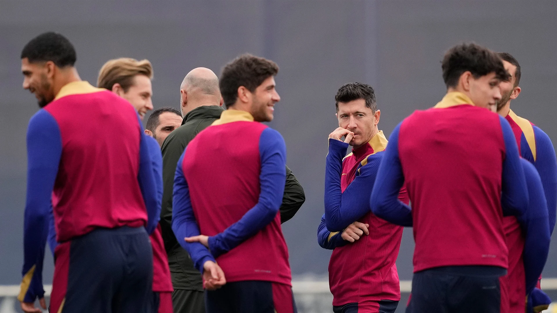 Robert Lewandowski during Barcelona training / Getty Images