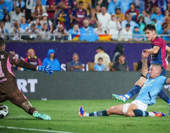 Pablo Torre shoots, getting it past Kalvin Phillips and Ederson, and into the back of the net, right before the first half / GERMAN PARGA/FC BARCELONA