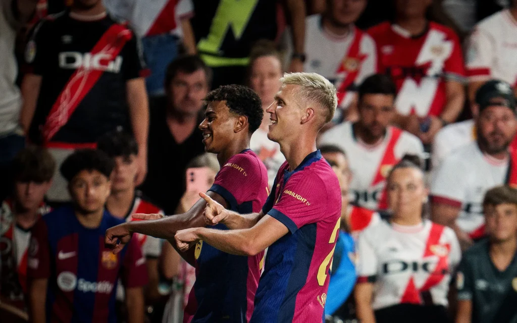 Dani Olmo scored the winning goal for Barcelona and celebrated with Lamine Yamal / FC BARCELONA