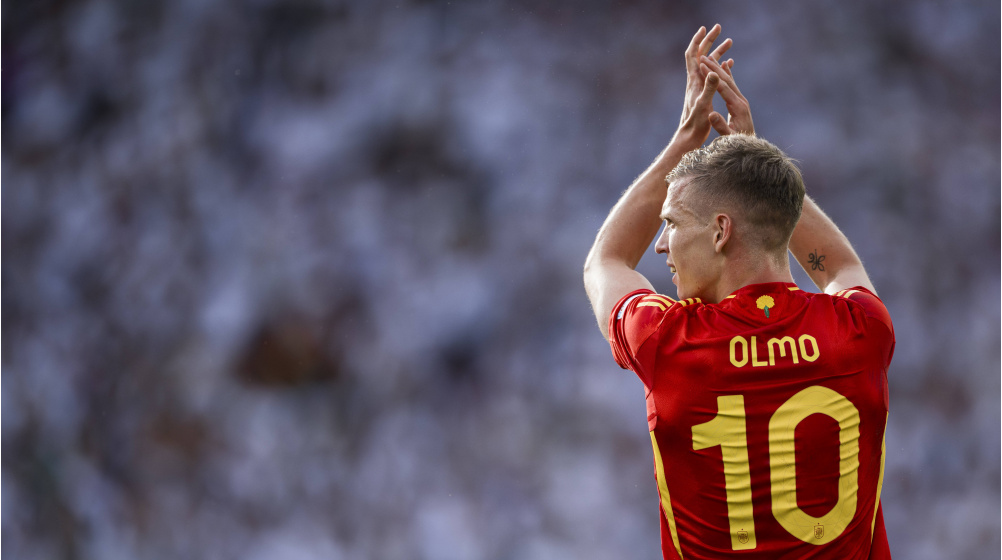 Spain's number 10, Dani Olmo, in action, might be a new Barcelona player soon / IMAGO