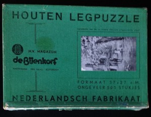 K Puzzle - Houten Legpuzzle - De Bijenkorf - Nederlandsch Fabrikaat - Meisje en paard onder bloesem boom 1