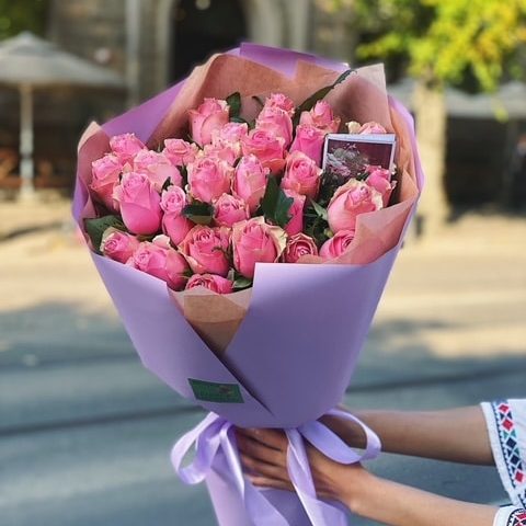 30 rosa rosor. Blombud Partille. Leverans samma dag.