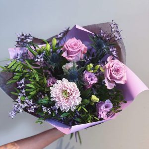 Skicka blommor i Mölnlycke