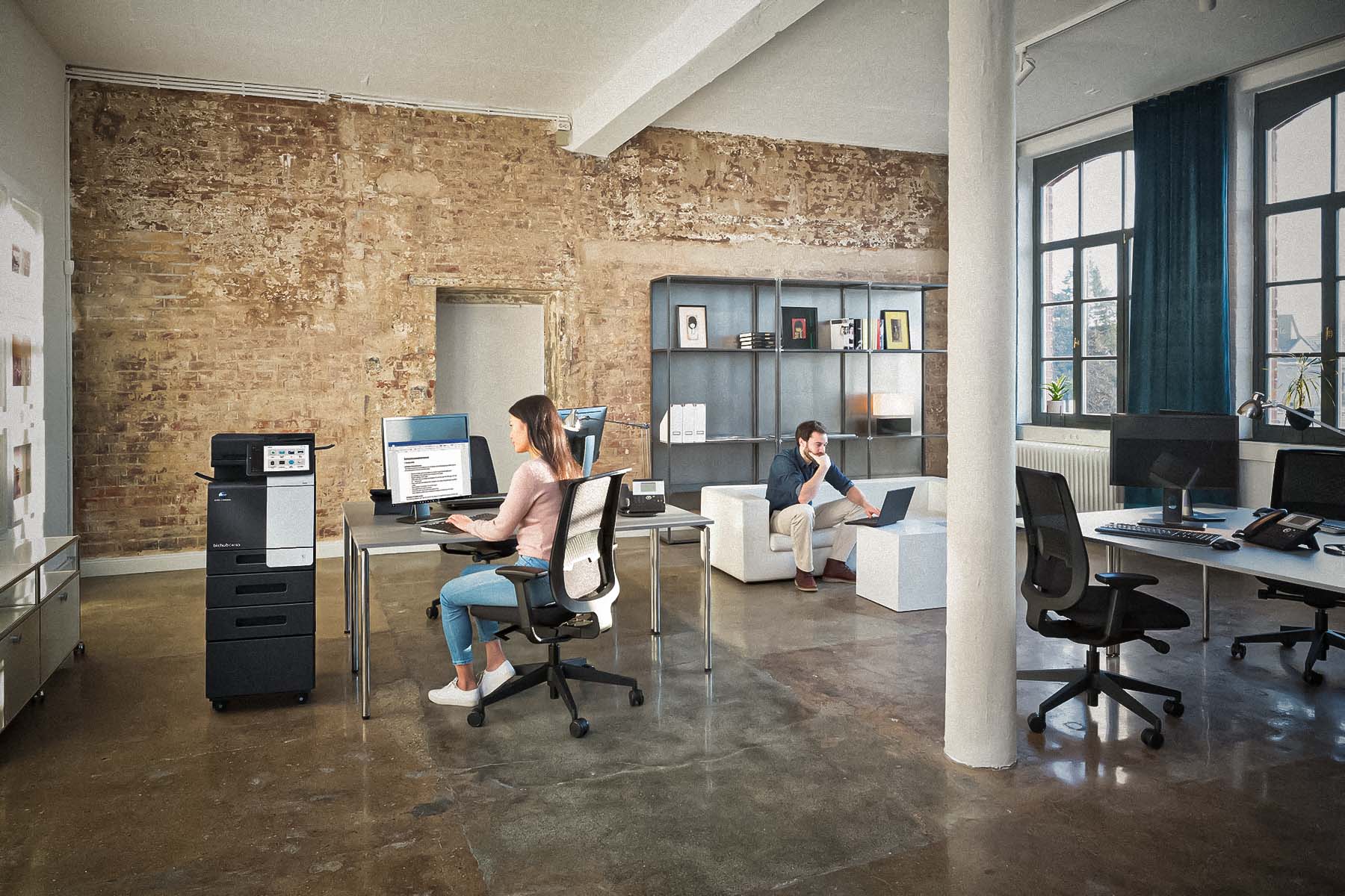 Konica_Minolta_Office_1800px_2
