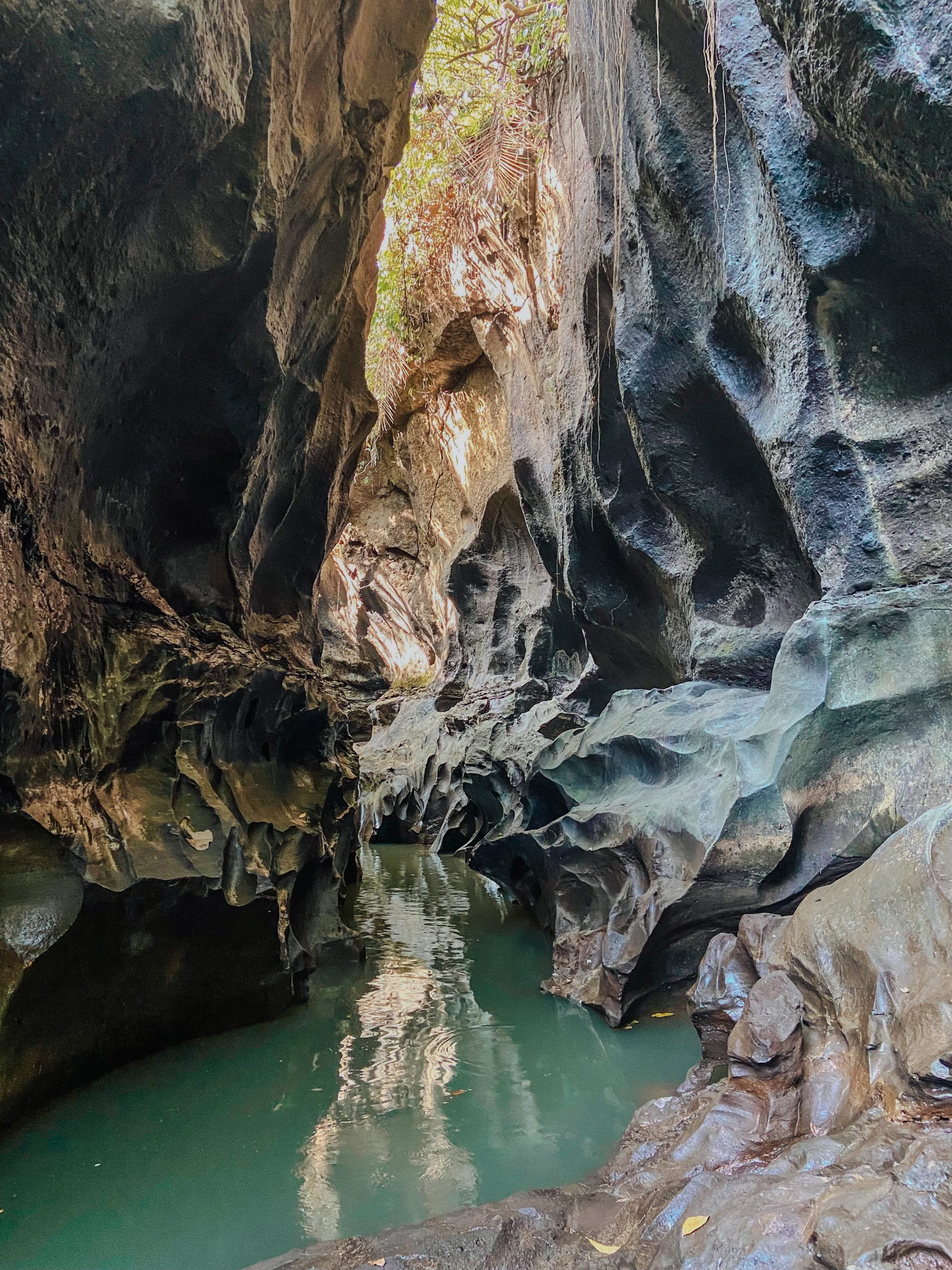 Hidden Canyon Beji Guwang