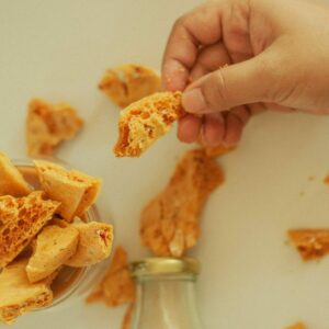 Dalgona Candy Recept - Bild av Kim Escalone från Unsplash - Asiatisk mat