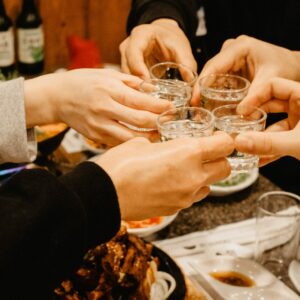 Skål innan soju bomb!