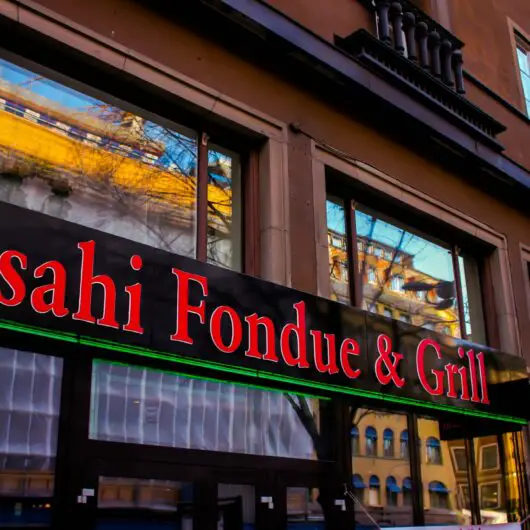 Asahi Fondue & Grill framsida