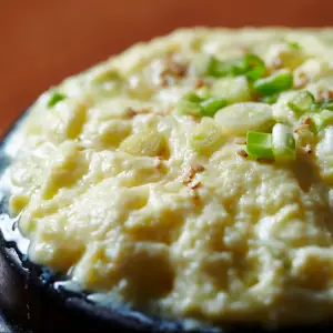 Koreansk ångat ägg (Korean Steamed Egg, GYERAN JJIM ) Recept