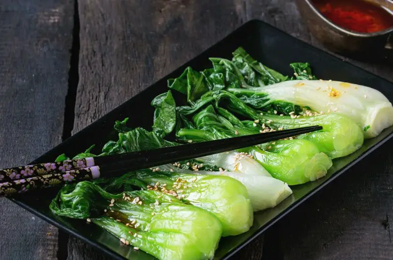 Stekt Pak Choi Recept med Vitlök och Sojasås