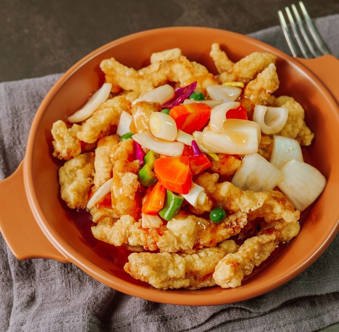 Tangsuyuk (Koreansk friterad fläsk med sötsur sås)