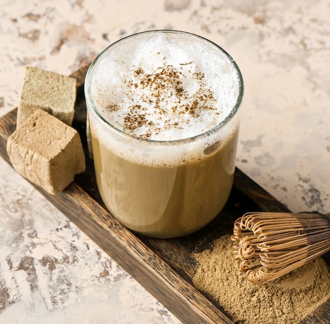 Hojicha Latte (Japansk rostat te latte)