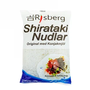 En påse av shiratakinudlar, gjorda på ett fiber från konjakknölkalla och är otroligt kalorisnåla och fettsnåla.