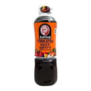 En flaska med tokatsusås, en av de godaste såserna i Japan, umami från grönsaker, perfekt till friterad kyckling och fläsk