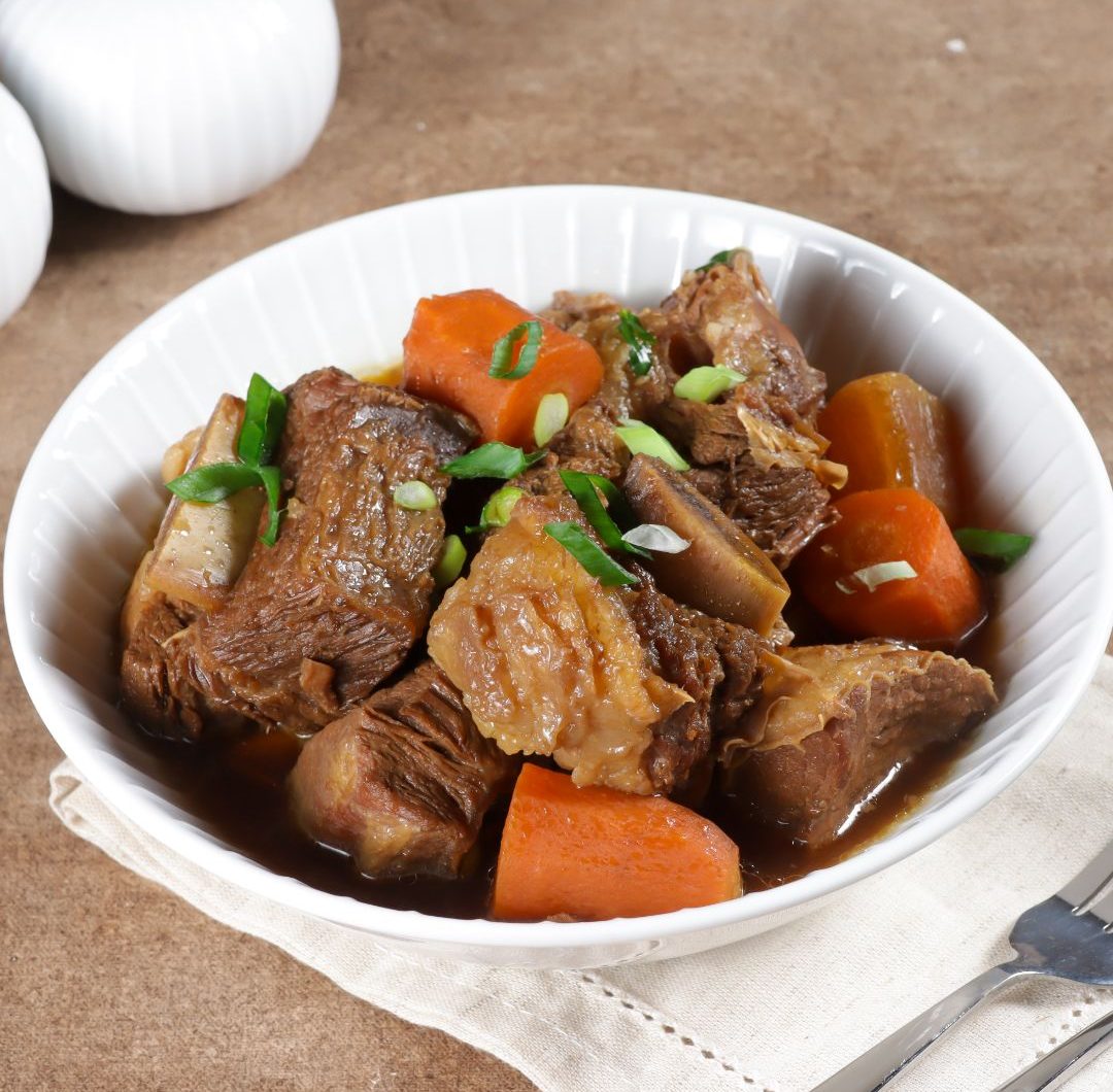 Galbijjim (Koreansk långkokt revbenstek)