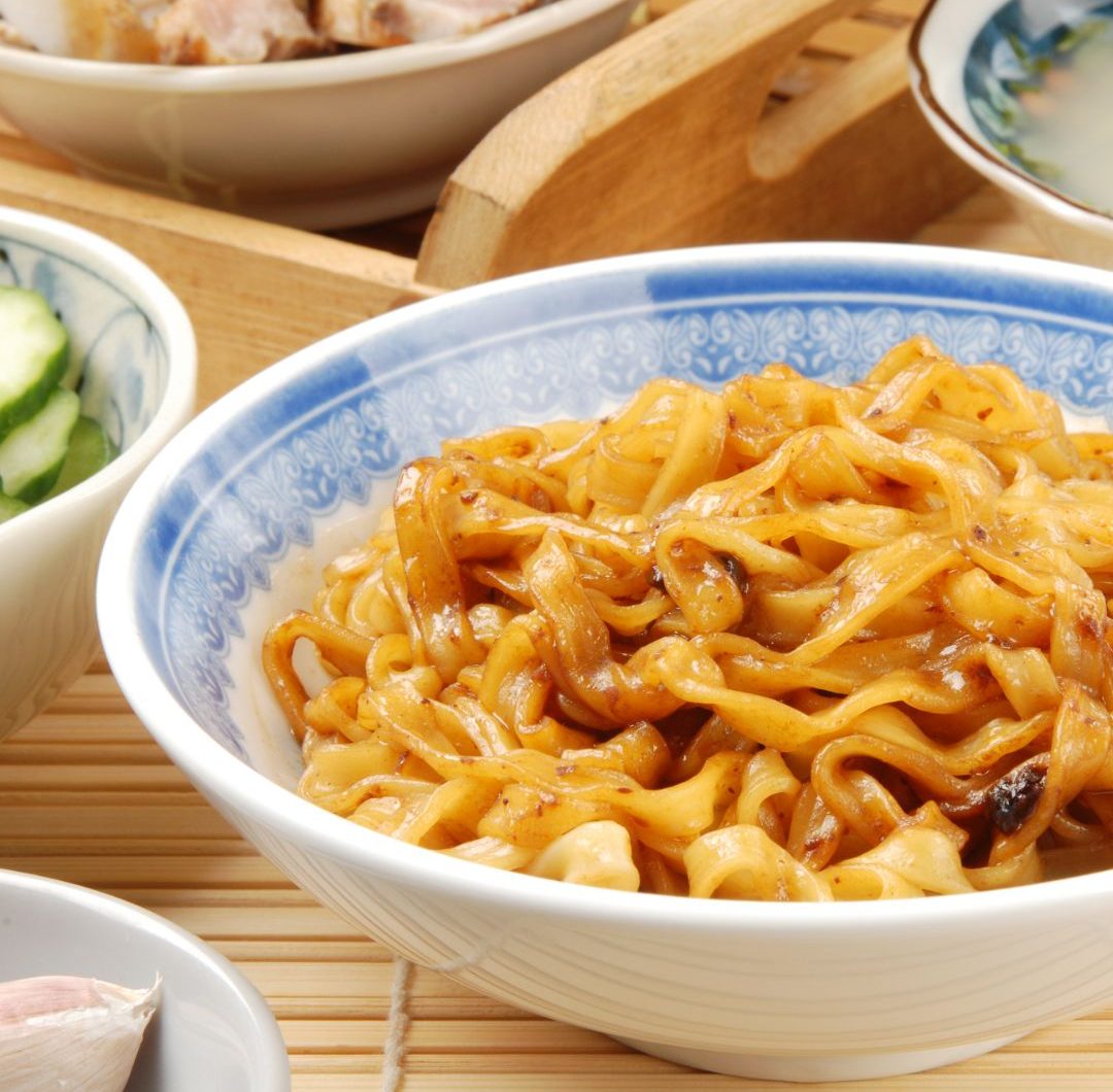 Gan Ban Mian (Kinesisk blandade torra nudlar)