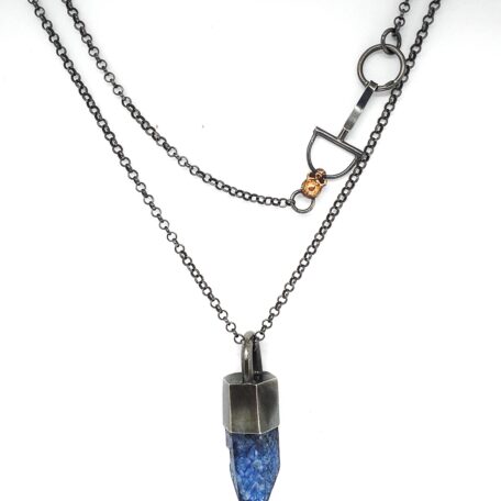 Necklace with blue stone 6 skull