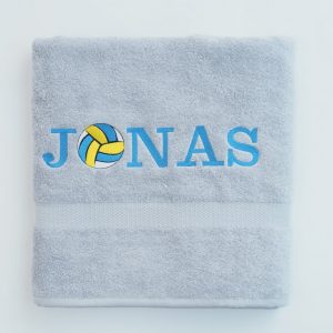 Jonas met volleybal