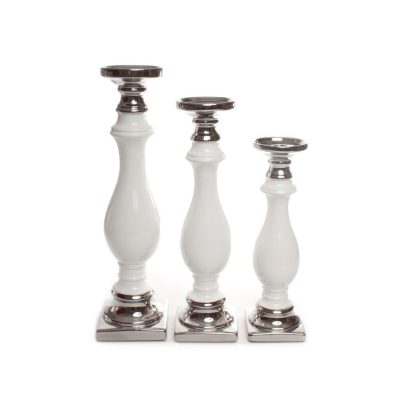 Lysestake til kubbelys/Kronelys – hvit/sølv -11X32cm