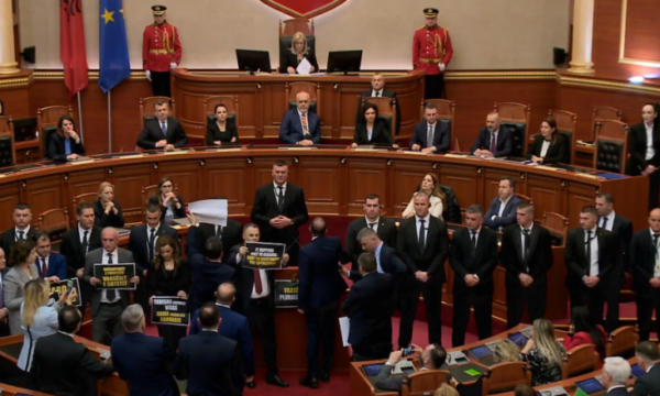 a-115-752x440-1-600x360