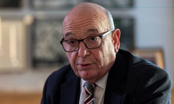 Lord-Stuart-Peach-600x360