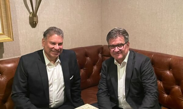 GM9PgfXWgAE6b-d-600x360