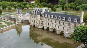 mini châteaux