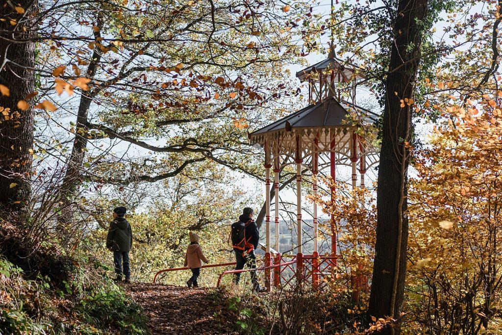 Malmedy totemus Ardennes Belgique Randonnée famille lu tournante roche