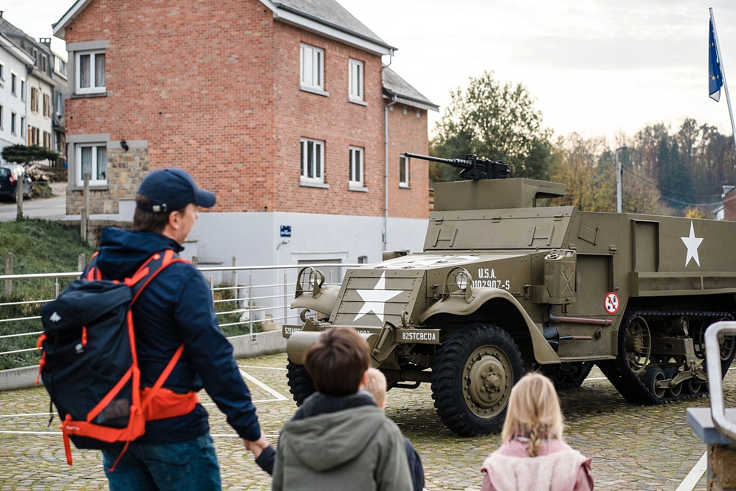 ville de Stavelot Totemus promenade Belgique seconde guerre mondiale half track pont amblève 