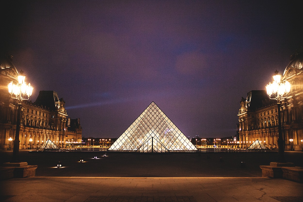 Séjour amoureux à Paris louvre