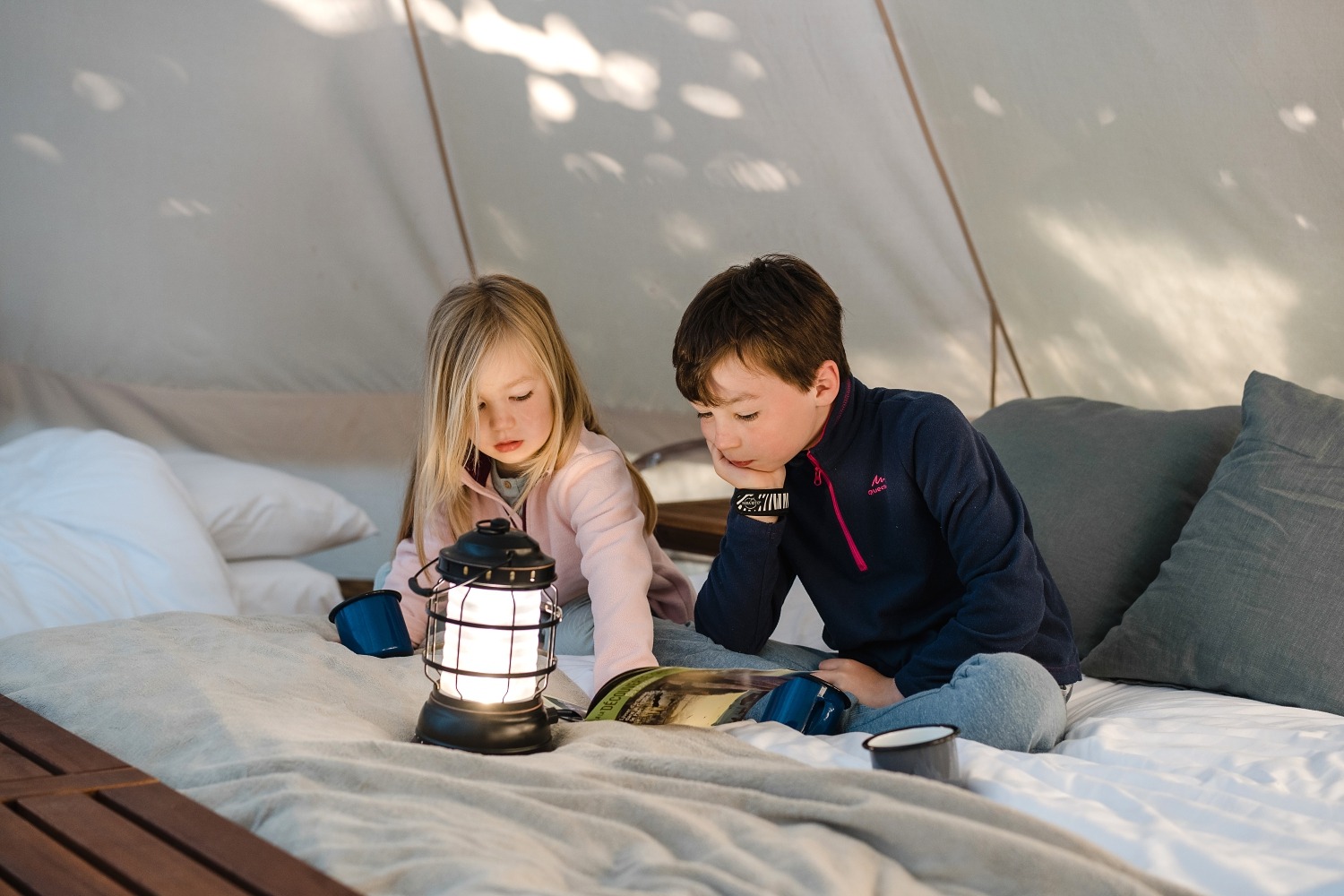 Glamping Cocoon village Grottes de Han camping belgique famille séjour parc animalier 