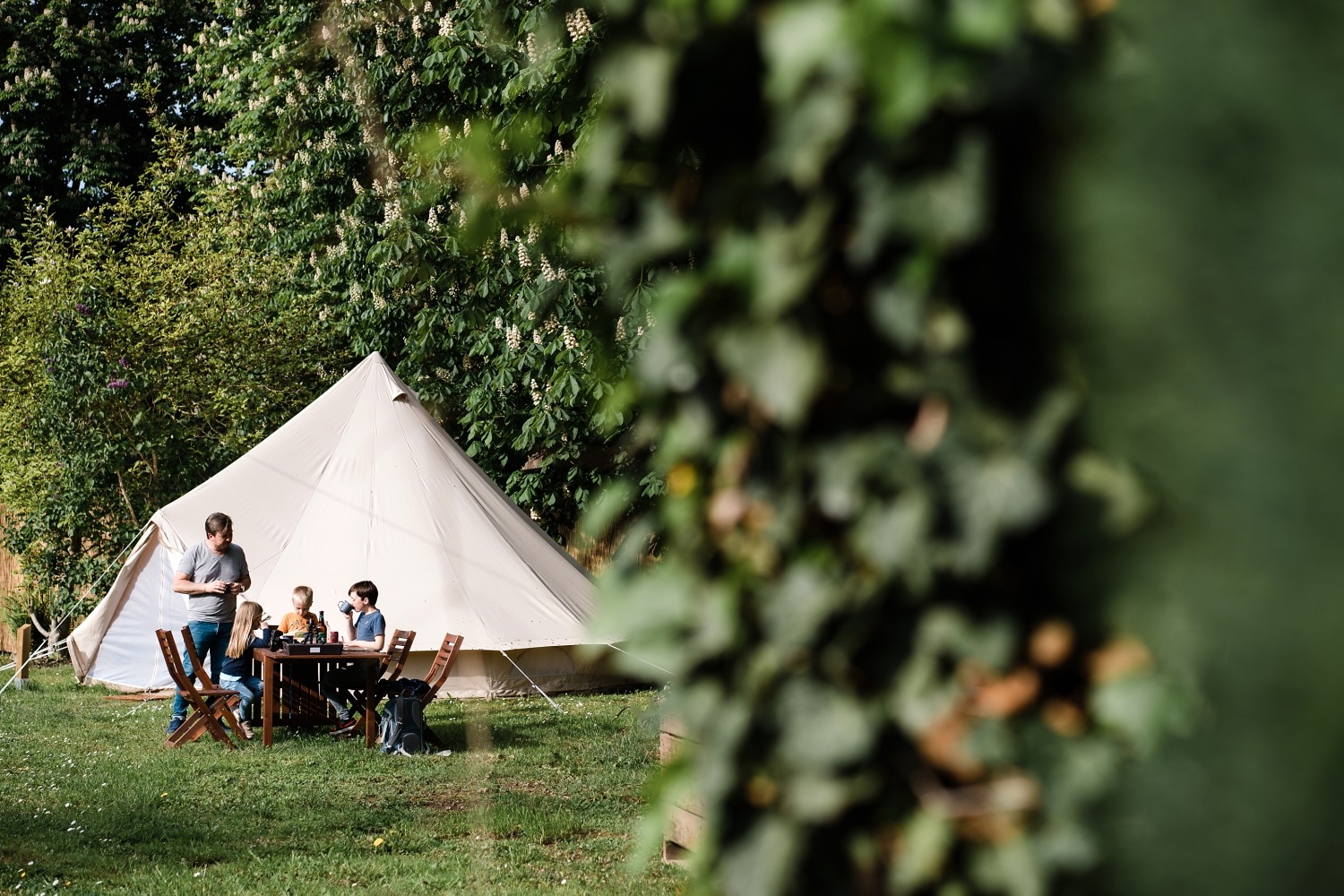 Glamping Cocoon village Grottes de Han camping belgique famille séjour parc animalier 