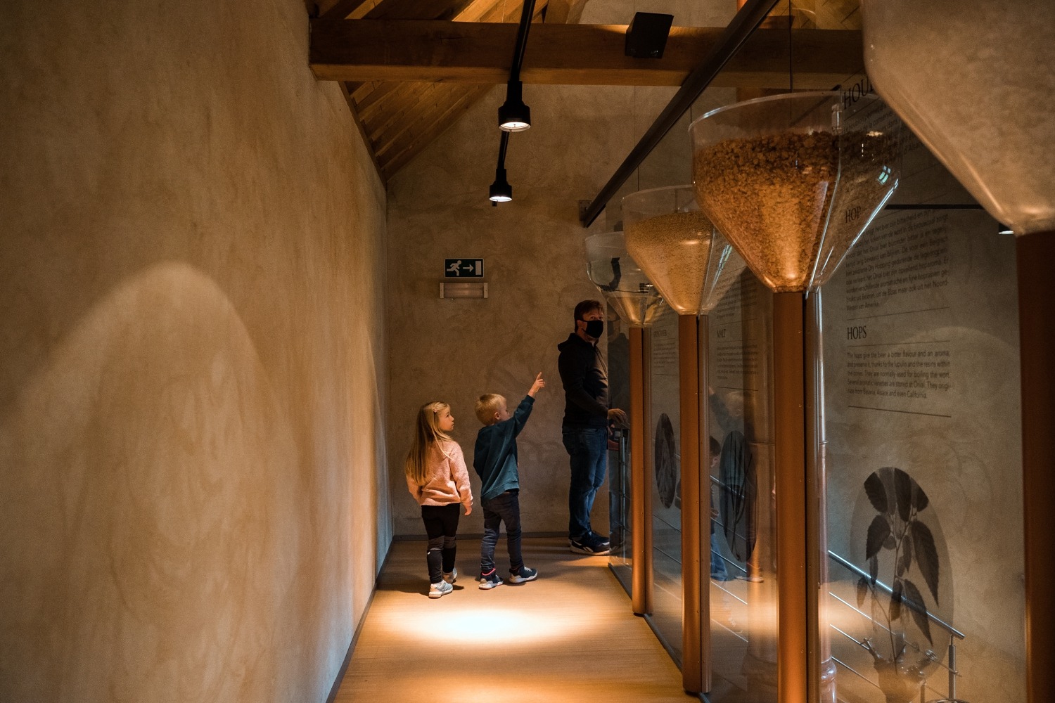 Abbaye Notre-Dame d'Orval Gaume Virton famille Wallonie Belgique brasserie bière trappiste 