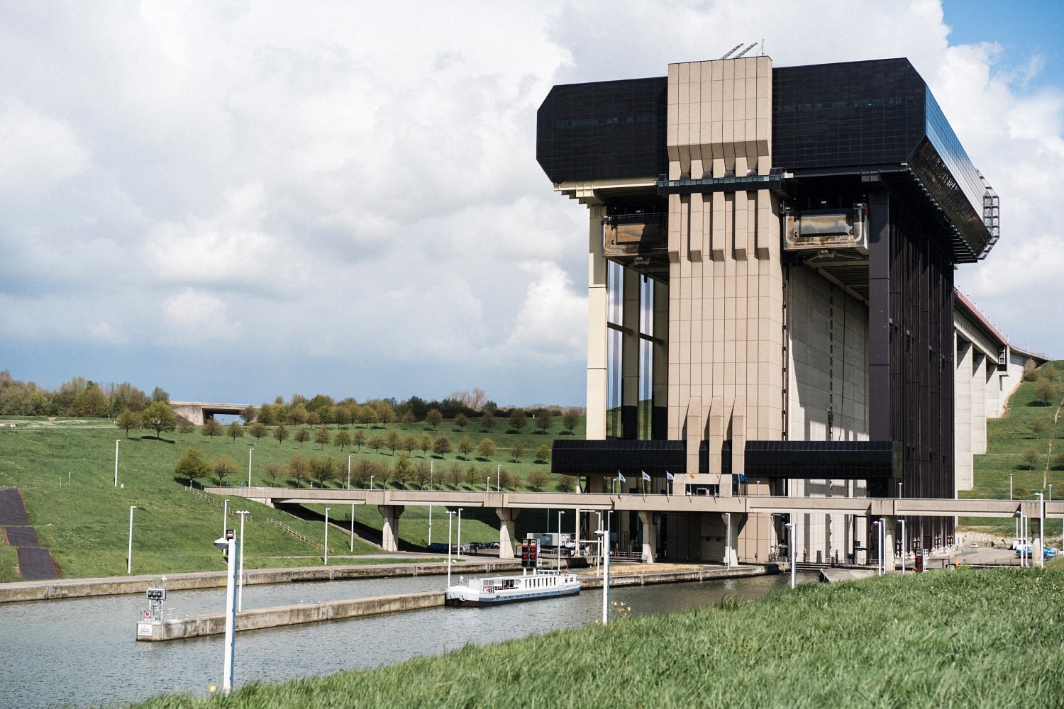 Ascenseur à bateaux de Strépy-Thieu Canal du centre Belgique Wallonie La louvière 