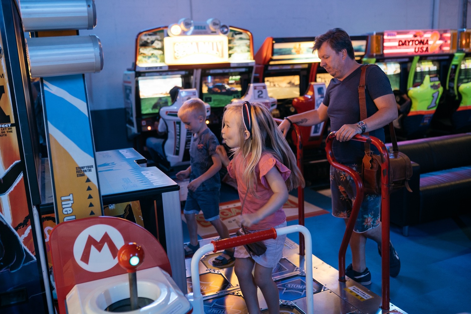 gate ninety world retro gaming salle arcade jeux vidéo nivelles brabant wallon Belgique anniversaire enfant geek 