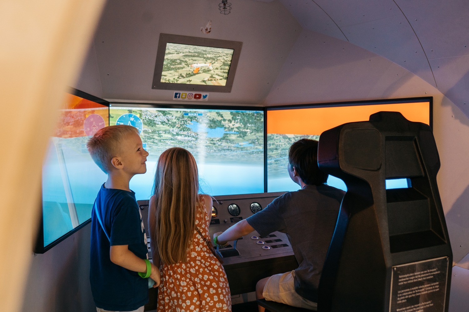 Technopolis Malines Mechelen parc scientifique expérience sortie en famille excursion Province d' Anvers Insectopia Musée Exposition simulation avion vol enfant
