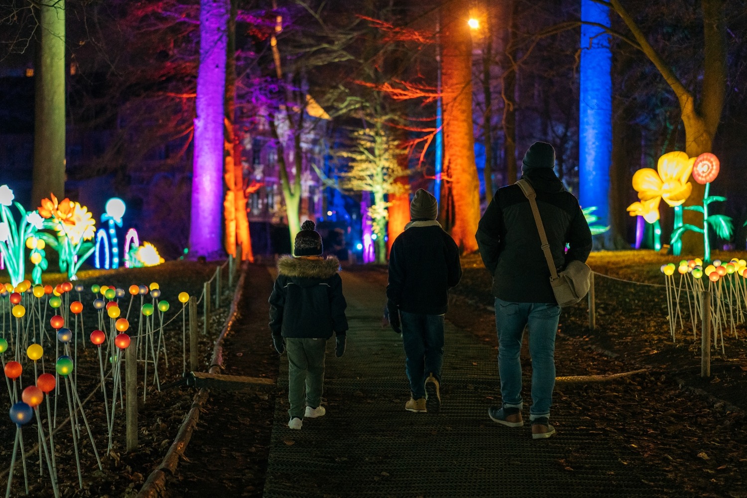 Lightopia festival lumières nuit famille Grand Bigard Bruxelles Licht Brussels Belgique sortie nuit promenade Château 