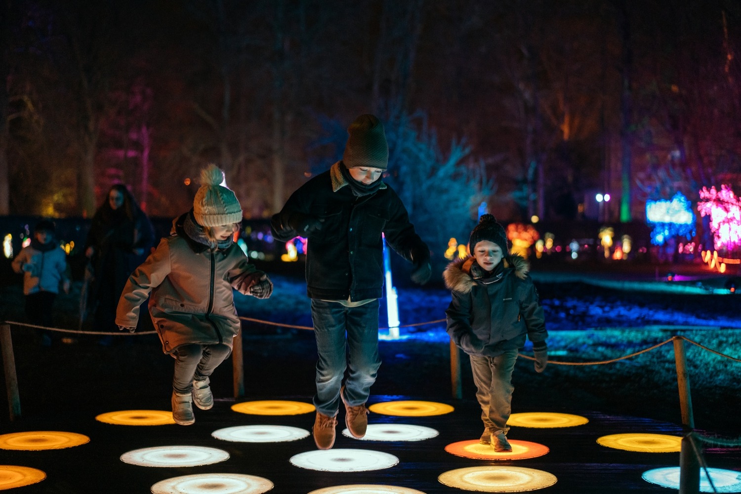 Lightopia festival lumières nuit famille Grand Bigard Bruxelles Licht Brussels Belgique sortie nuit promenade Château 