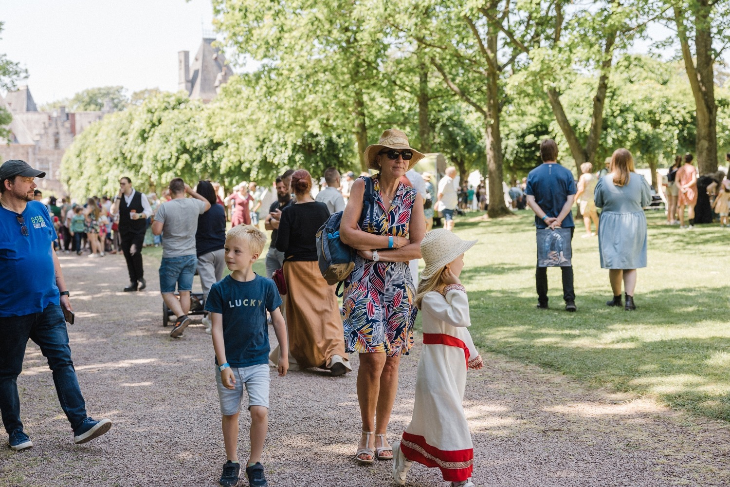 Dragonia festival médiéval fantastique Belgique Wallonie féérique dragon spectacle Ham-sur-Heure château évènement en famille