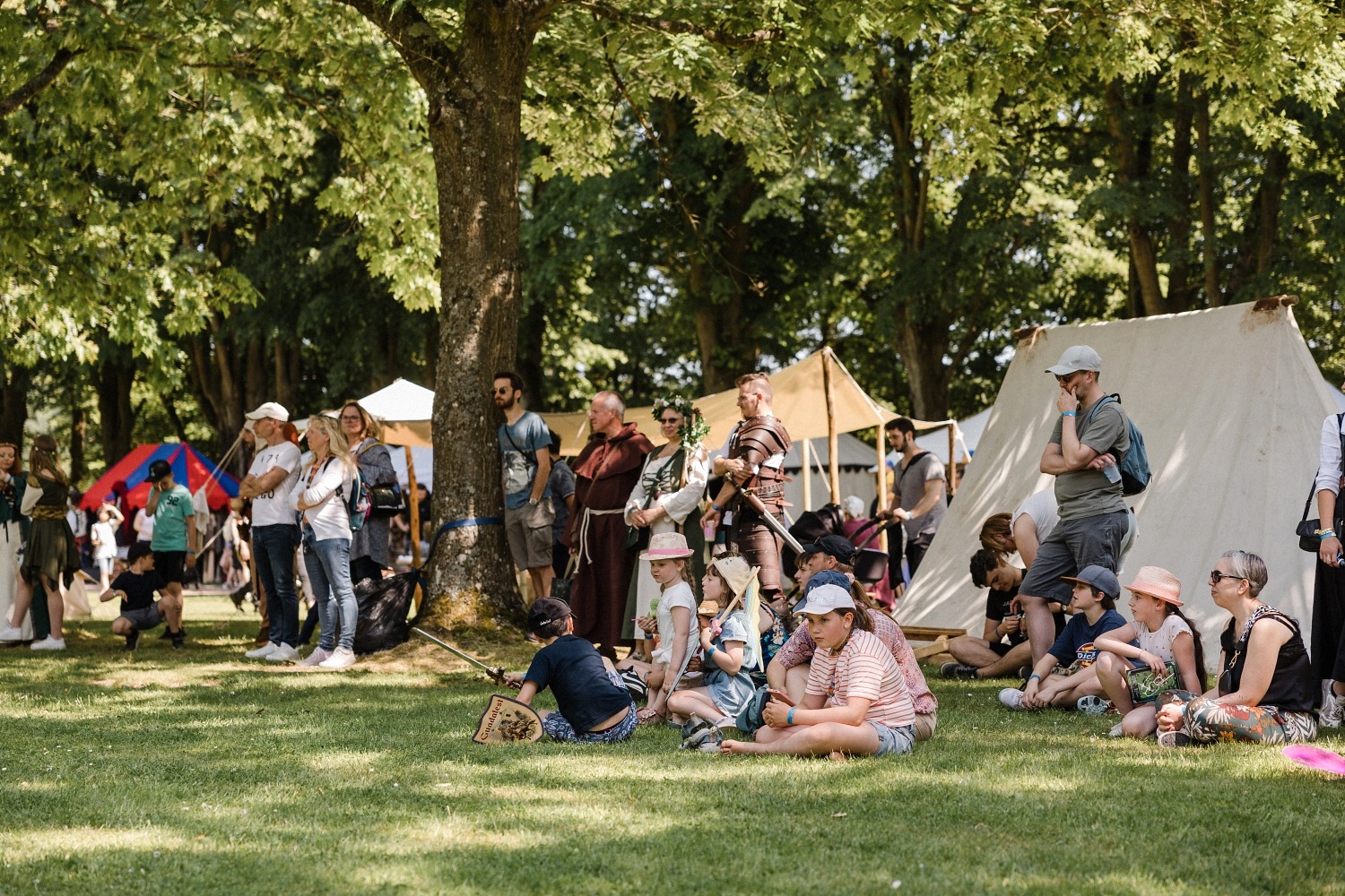 Dragonia festival médiéval fantastique Belgique Wallonie féérique dragon spectacle Ham-sur-Heure château évènement en famille