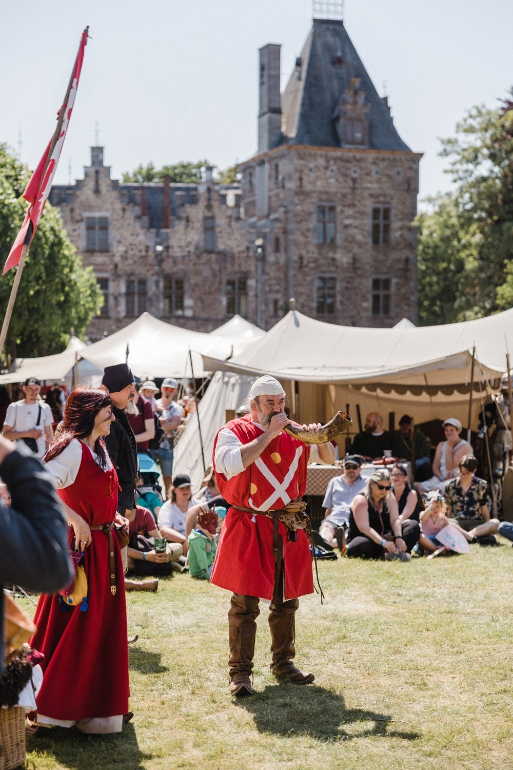 Dragonia festival médiéval fantastique Belgique Wallonie féérique dragon spectacle Ham-sur-Heure château évènement en famille